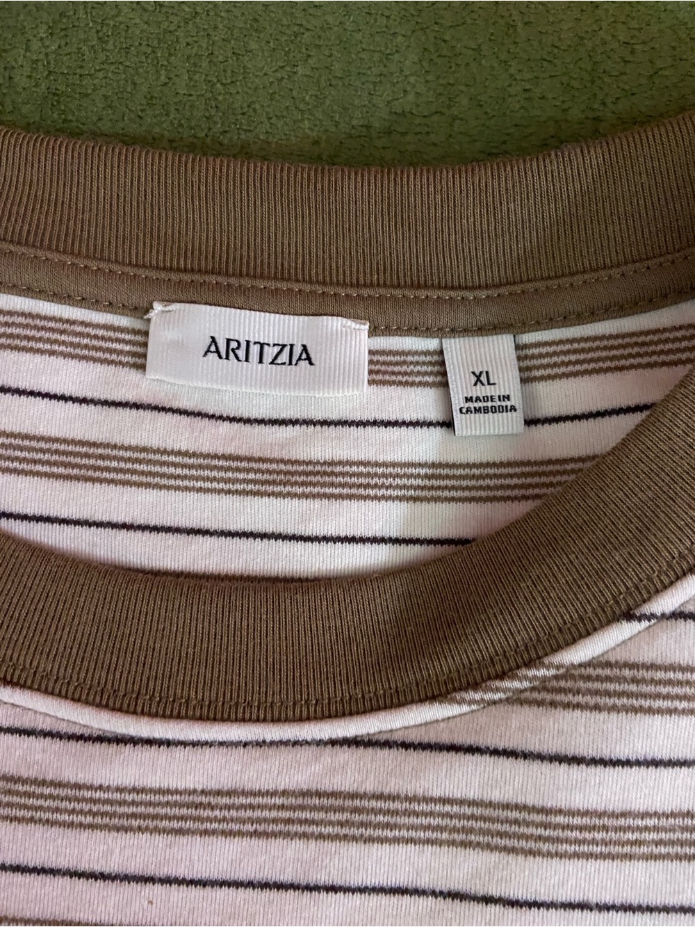 Aritzia interlock function tee - Picture 3 of 5